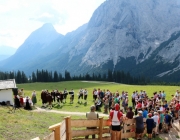 „Dorffest“ auf der Mieminger Hochfeldern Alm