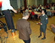 Feuerwehrball 2013 – „Schätzspiel Schlauchaufrollen…“