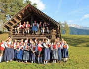 Foto-Termin Trachtenverein Edelweiss – Ausrichter des heurigen Kathreintanzes