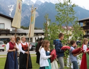 Herz-Jesu-Prozession 2013 – Pfarrfest in der Barwieser Agrarmaschinenhalle