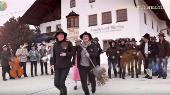 Mit Schwung und einem aktualisierten Mieminger Fasnachtslied in die närrische Zeit, Foto: Mieming.online/Andreas Fischer