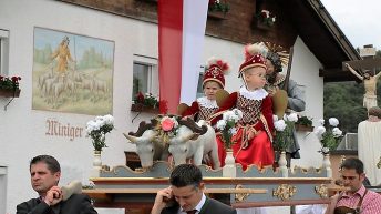 Isidori 2016 - Die beiden Engel waren heuer Raphael Wachter und Alexander Falch. Foto: Knut Kuckel